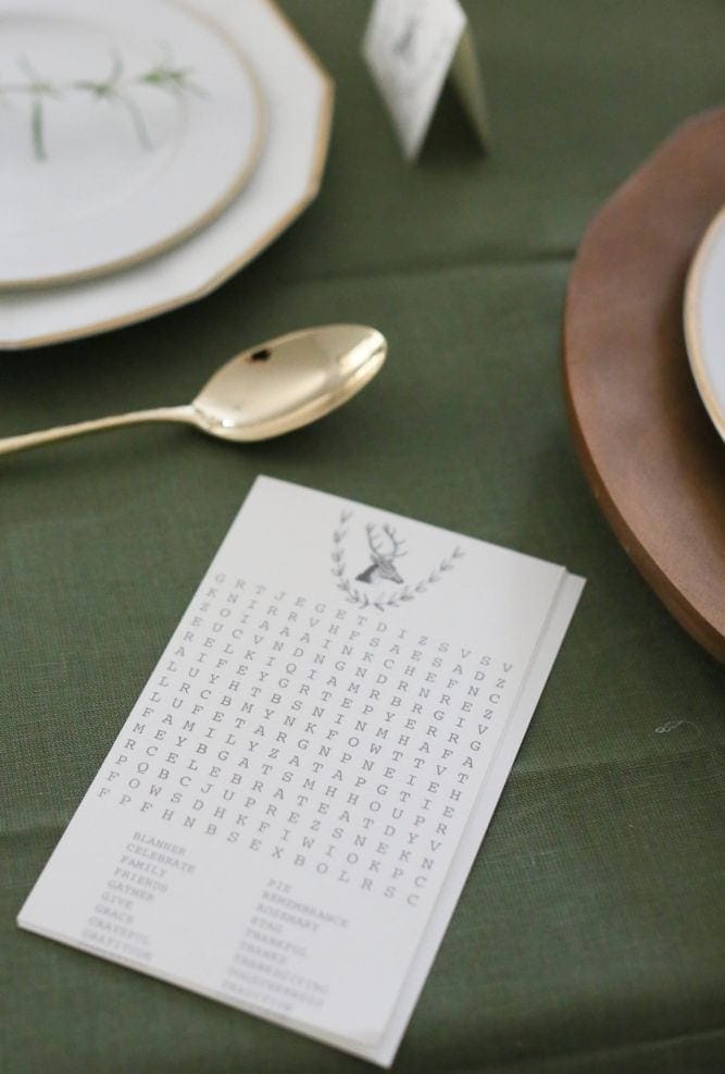 感恩节单词搜索打印出来，放在感恩节餐桌上。